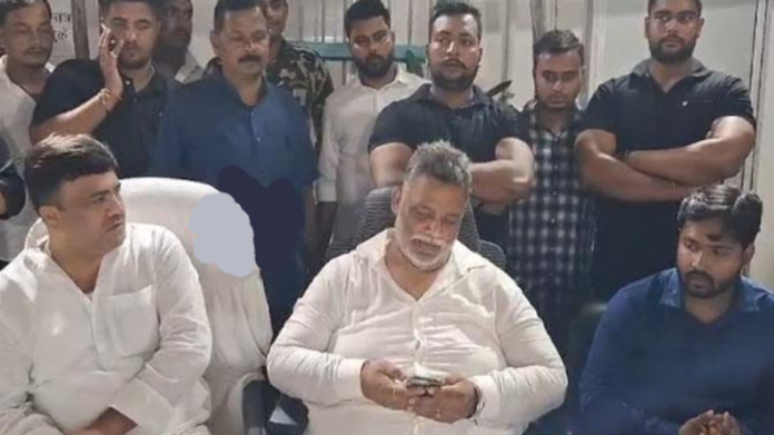 पप्पू यादव से मिलने पहुंचे खान सर